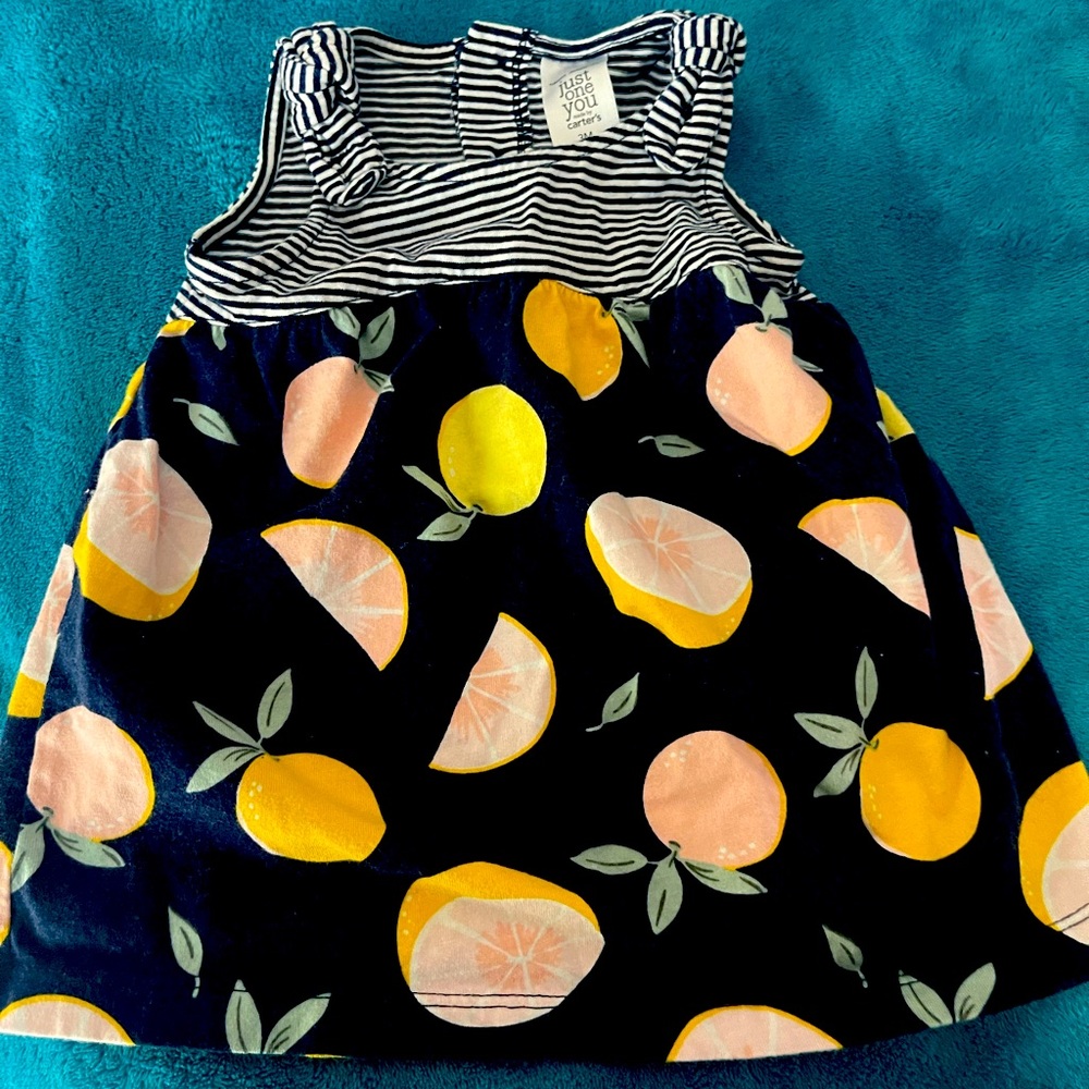 Girl 0-3 months dress and short outfit